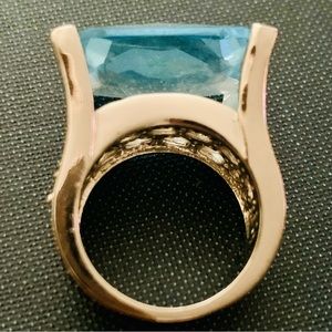 SWAROVSKI AQUAMARINE AND CRYSTAL RHINESTONES COCKTAIL RING SZ US 4.5